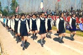Estudiantes en desfile