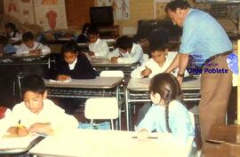 Estudiantes de Básica en aula